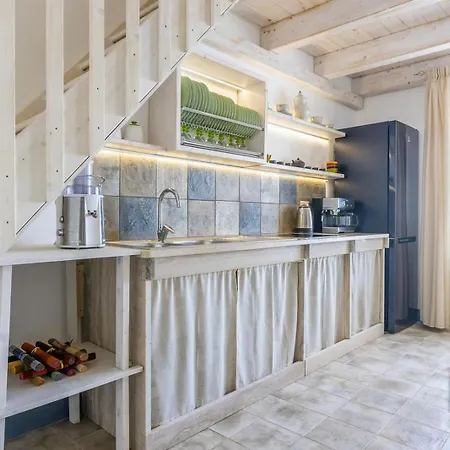 Luce Boutique 3* Felline