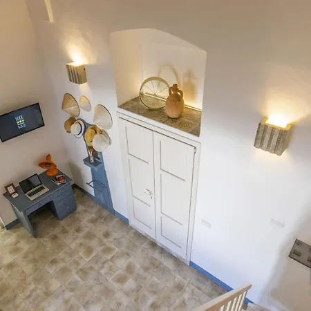Luce Boutique Bed & Breakfast Felline