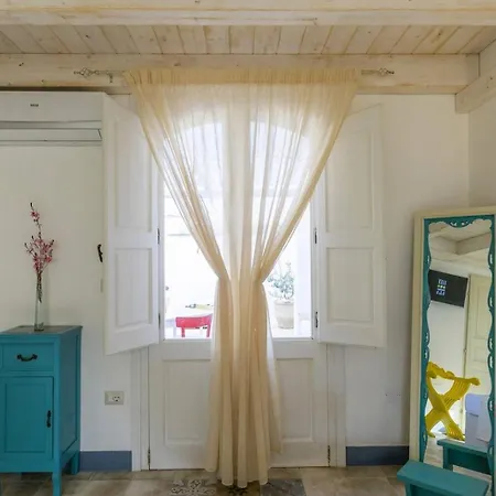Luce Boutique Bed & Breakfast Felline