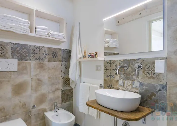 Luce Boutique 3* Felline