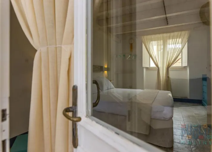 Luce Boutique Bed & Breakfast Felline